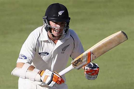 Latham helps New Zealand tighten grip against Zimbabwe