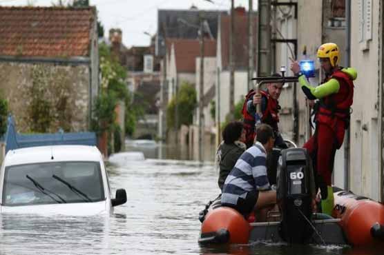 Flash floods lash France, Germany