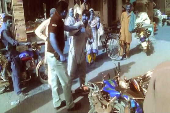Policeman tortures citizen over motorcycle bumping in Shujabad