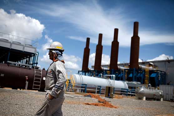 Oil price plasters over OPEC rifts - for now