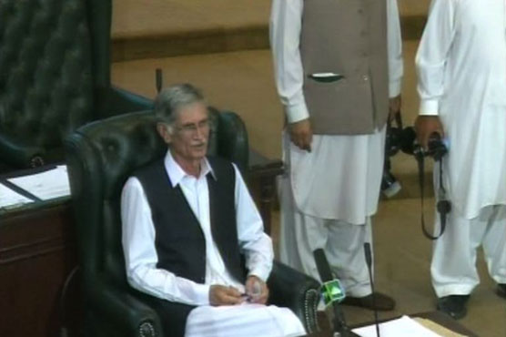 PTI MPAs also turn against Pervez Khattak 