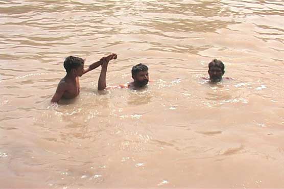 Multan: Body of child drowned in canal found near Bahawalpur Road