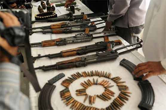Peshawar: Weaponry smuggling attempt foiled, 2 suspects arrested