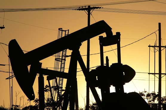 Oil prices retreat with global markets as more rig restart