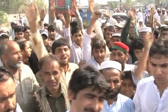 Peshawar residents protest prolonged power suspensions