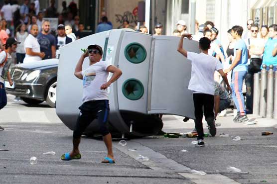Russian soccer fans thrown out of France