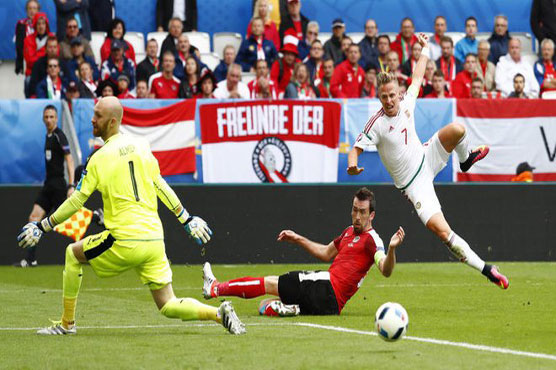 Football: Hungary stun 10-man Austria to end 30-year wait