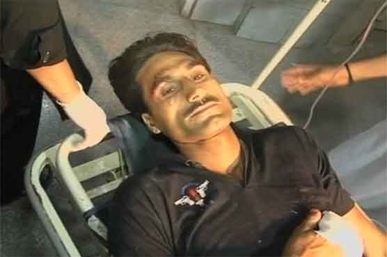 Peshawar: Blast injures four police officials