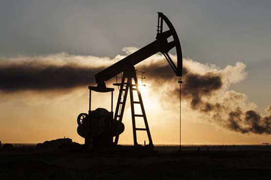 Oil prices dip ahead of British EU vote, US stockpiles