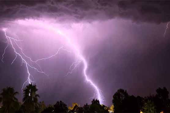 Lightning strike, heavy rain kill three in Darya Khan