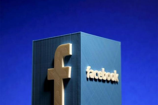 Facebook signs deals with media firms, celebrities for Live: WSJ