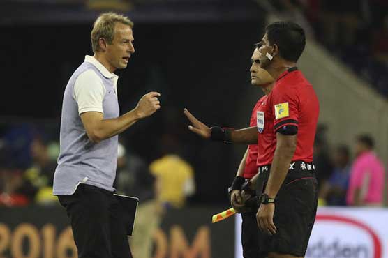 Chile down Columbia to reach Copa final