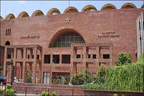 Four media managers to travel with team to England