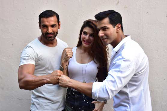 Varun Dhawan, John Abraham shield Jacqueline from misbehaving fan