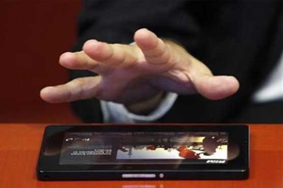 China tightens rules for mobile app developers