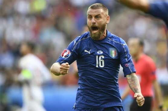 Football: Italy's De Rossi set to miss Germany clash