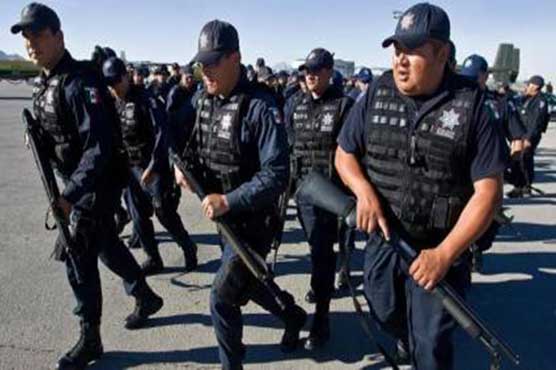 Detained officer says 5 young missing Mexicans were killed