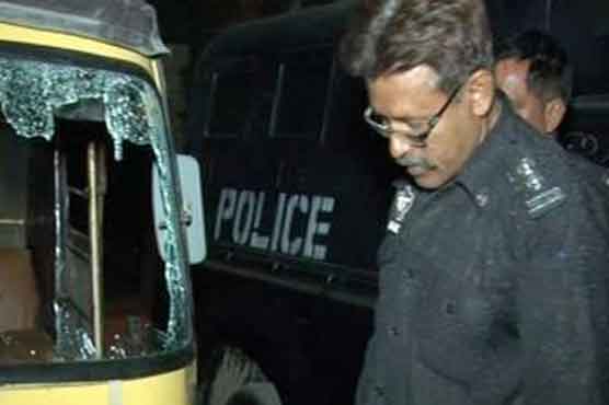 12 injured in cracker attack in Karachi