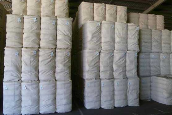 Govt importing 50 lac cotton bales to meet local demands