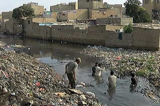 Drowned child's body still not recovered from Karachi's Jahangirabad nullah