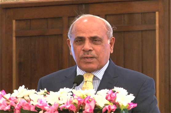 Governor Punjab invites private school owners to negotiate