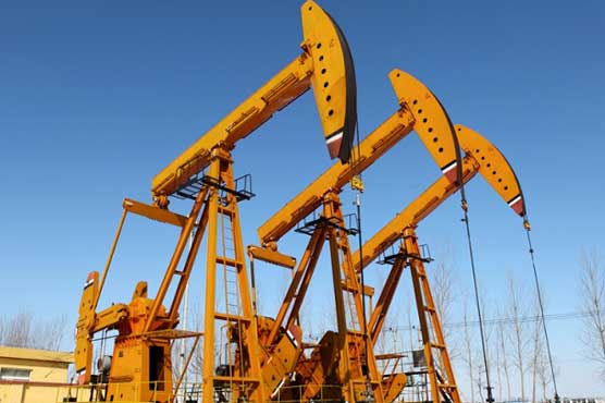Crude prices resume falls