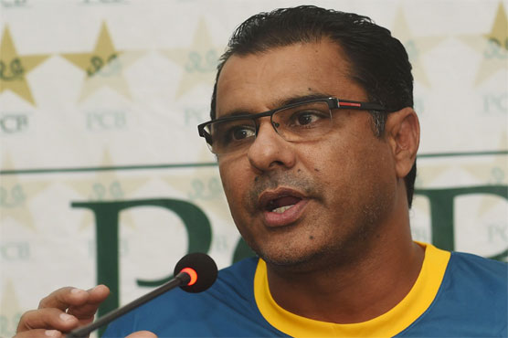 Waqar says team must rise above threats in India