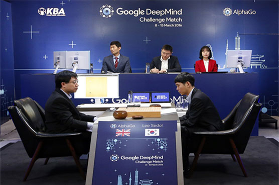 Human Go champ scores surprise victory over supercomputer