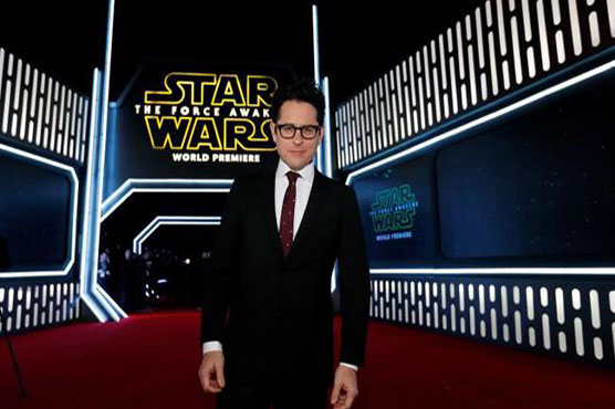 'Force Awakens' director not looking forward to film being watched on cellphones