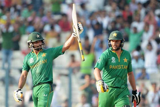 Proud Afridi powers Pakistan to big opening win