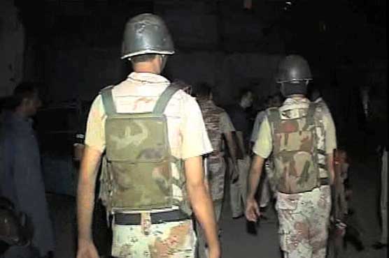 Karachi: LEAs take 8 into custody during search operation 