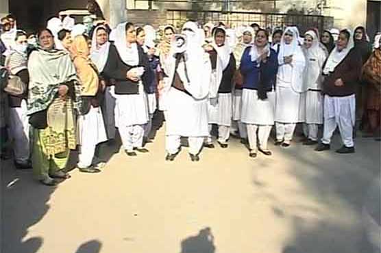 Paramedics continue strike on second day in Lahore