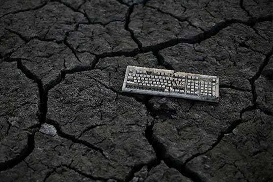 Nothing 'virtual' about climate impact of emails, tweets