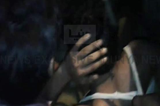 Lahore: Police apprehends 2 dacoits, 4 pistols recovered