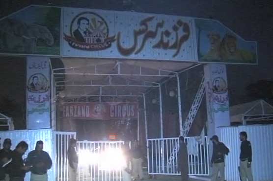 Lahore: 3 dead as fire engulfs circus near Minar-e-Pakistan