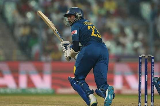 Holders Sri Lanka fight to avoid World T20 exit 