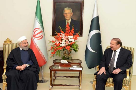 Pakistan, Iran vow to boost economic ties