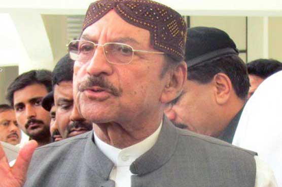 Govt schools secretary absent from briefing, CM Qaim Ali Shah resents