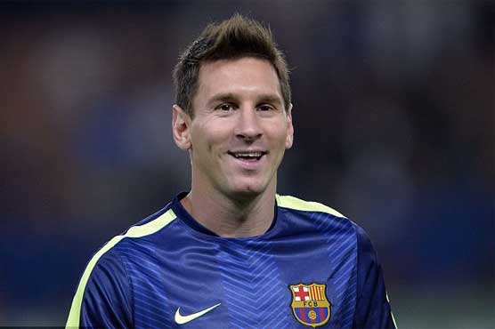 Football: Messi given impromptu standing ovation in Argentina theatre