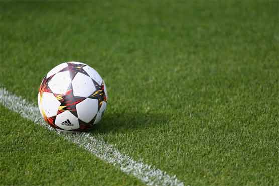 Football: Barca, Real Madrid set up final day showdown, Atletico beaten