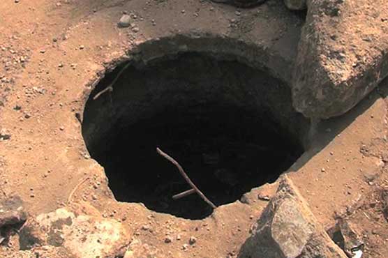 7-year-old boy dies after falling into open manhole in Karachi