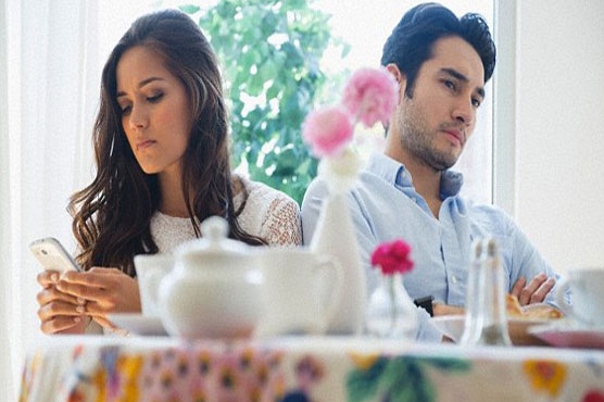 Couples checking each other's phone without consent to be fined, jailed in UAE