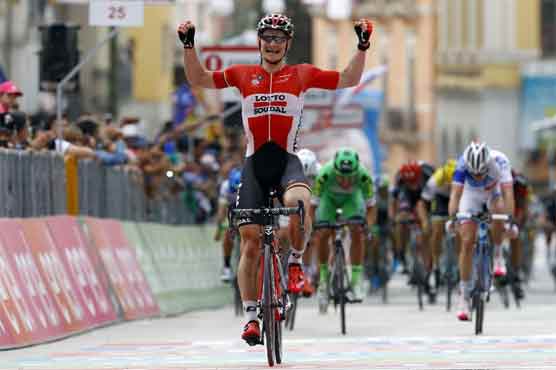 Cycling: Greipel roars to Giro win, Dumoulin keeps pink
