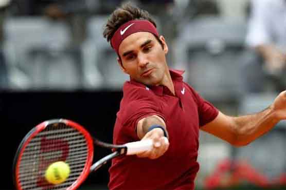 Tennis: Federer wins on Rome return as leading men's seeds advance