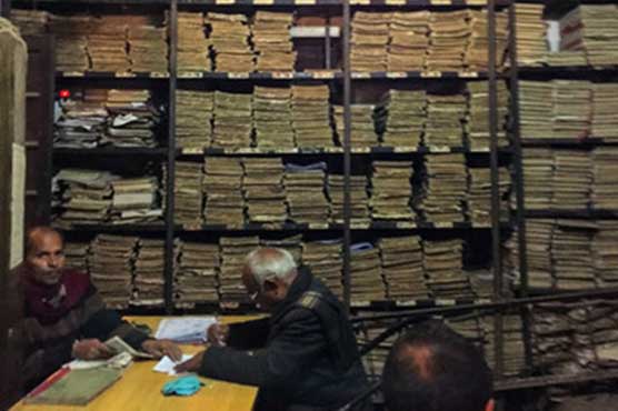 India eases red tape but foreign firms still struggle