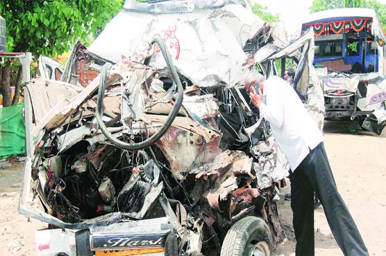 India road collision kills 10 members of one family