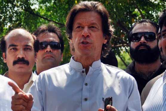 Imran Khan to counter allegations in parliament over Panama affair