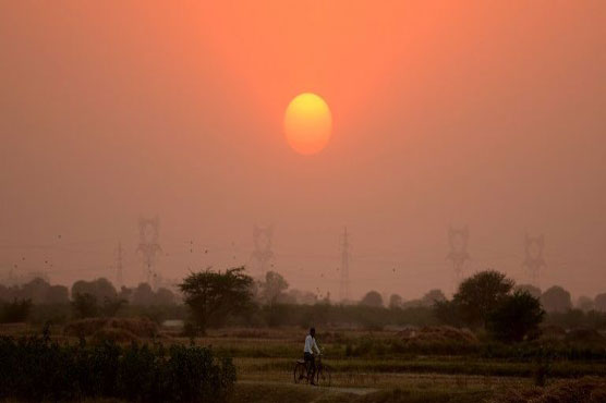 India sets new heat record as temperatures soar