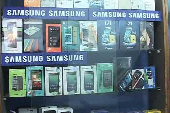Mobile, electronics dealers demand tax relief in FY 2016-17