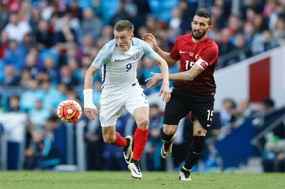 Football: Vardy atones for Kane miss as England edge Turkey